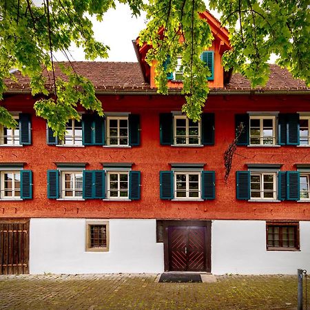 Crimson Cottage Apartments Дорнбірн Екстер'єр фото