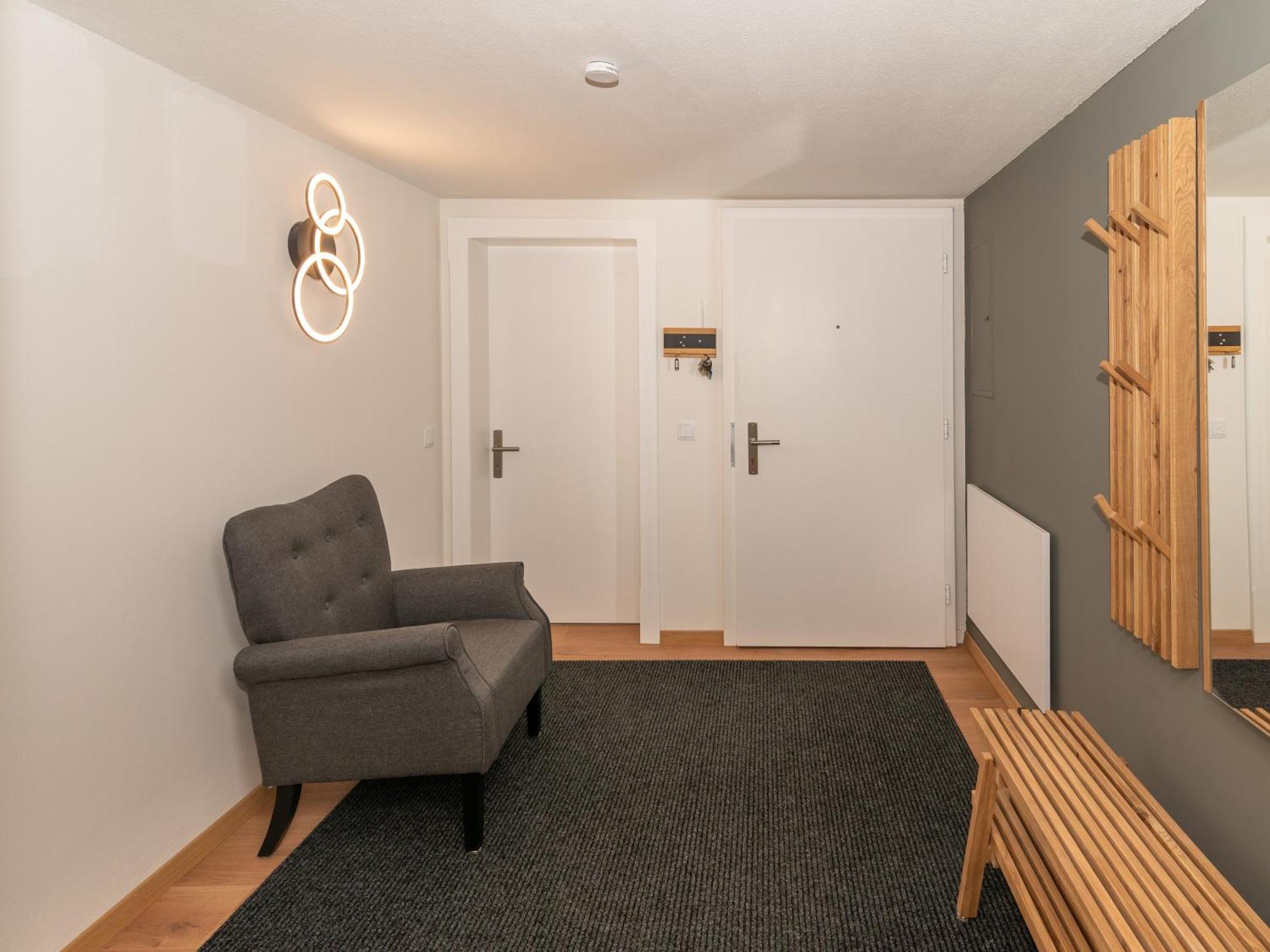 Crimson Cottage Apartments Дорнбірн Екстер'єр фото