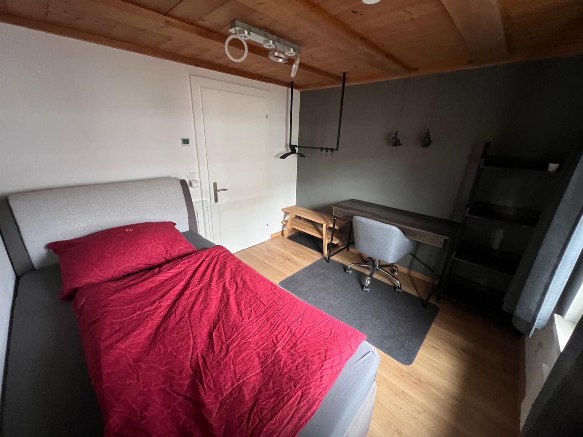 Crimson Cottage Apartments Дорнбірн Екстер'єр фото